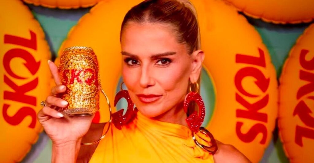 Deborah Secco no epicentro da folia: atriz brilha no Camarote Skol do Fortal 2026