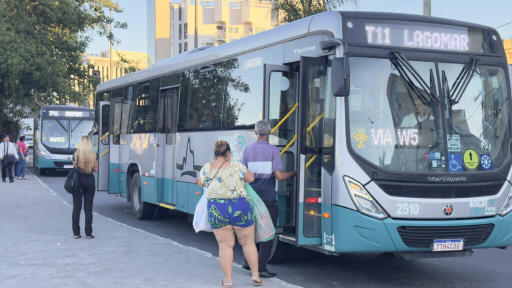 Ônibus 24 horas e tarifa reduzida: Macaé detalha operação especial para a Expo 2026