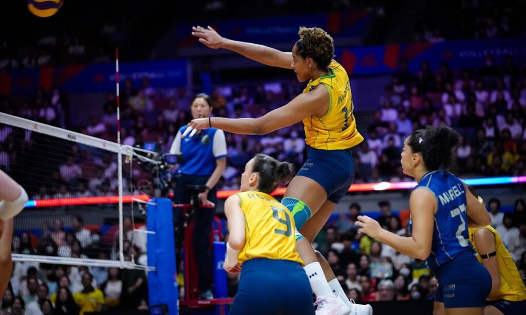 Seleção feminina de vôlei do Brasil busca título inédito na Liga das Nações contra o Japão