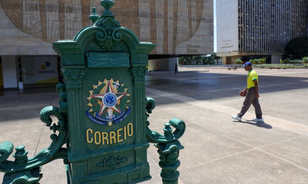 Tribunal de Contas da União alerta governo sobre risco fiscal dos Correios