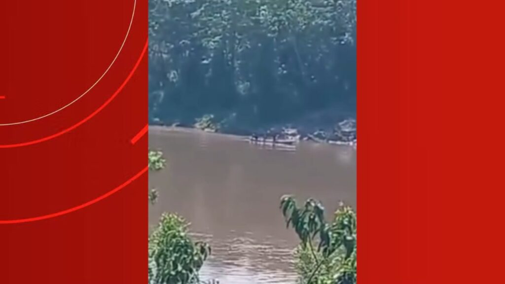 Indígenas Korubo de recente contato avistados em rio do Amazonas geram alerta de especialistas
