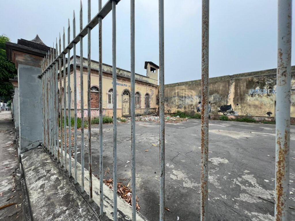 Cadeia Pública de Manaus enfrenta abandono e aguarda projeto de restauração