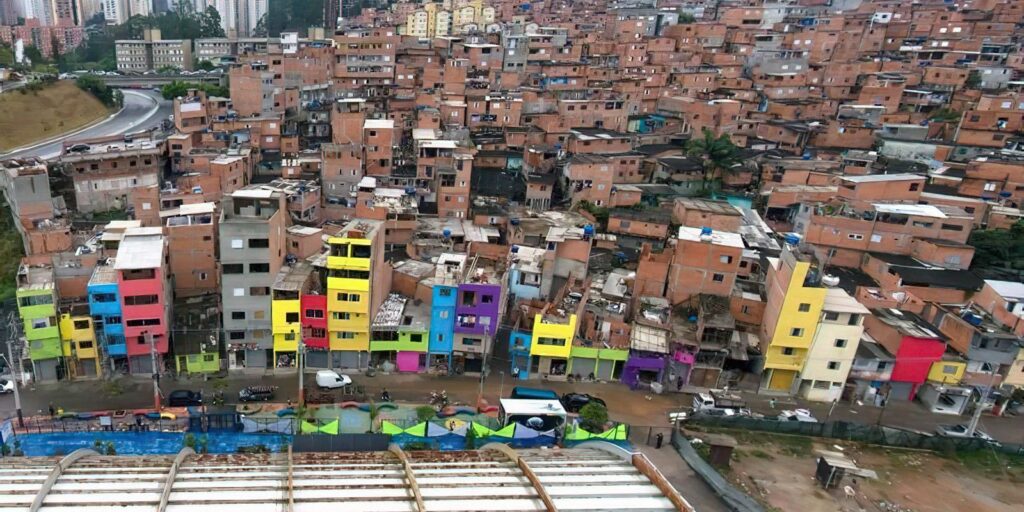 Concentração de riqueza no Brasil trava a democracia e perpetua desigualdades