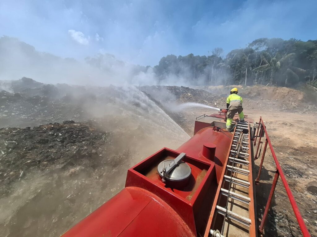 Defensoria aciona justiça para interditar lixão de Iranduba após cinco dias de chamas