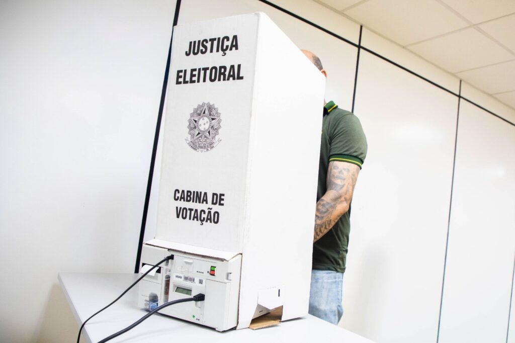 Eleições 2026: Tre-am alerta eleitores de Manaus sobre mudanças em locais de votação
