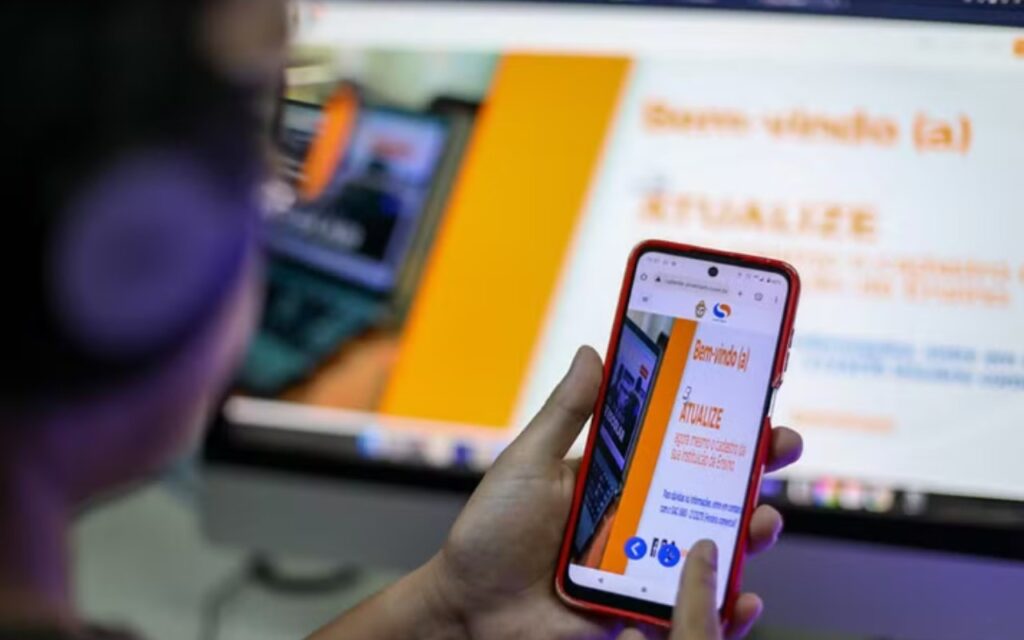 Estudantes de Manaus precisam atualizar cadastro para meia-passagem 2026