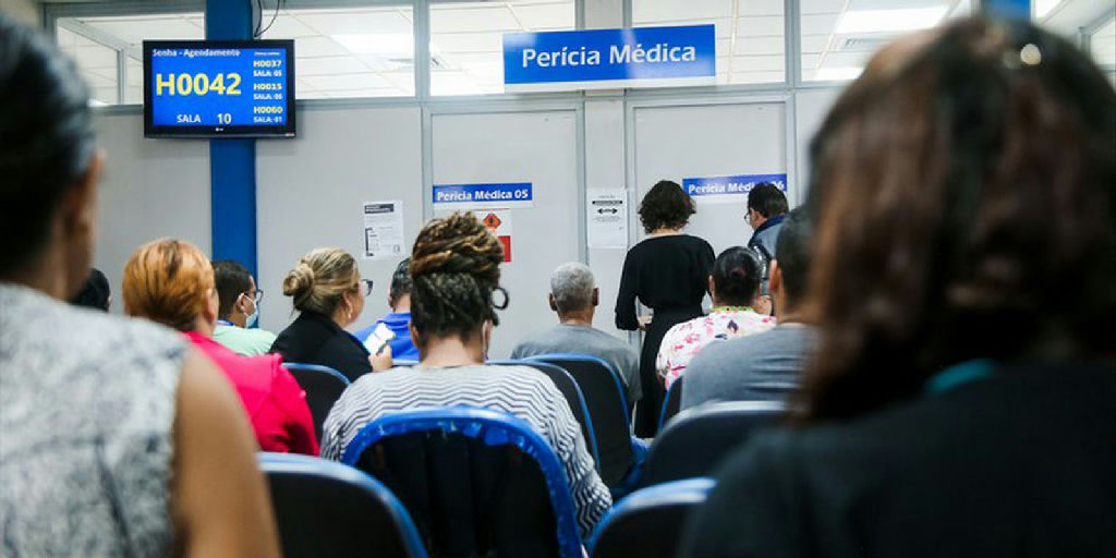 Fila do INSS atinge menor patamar histórico e reduz espera por benefícios