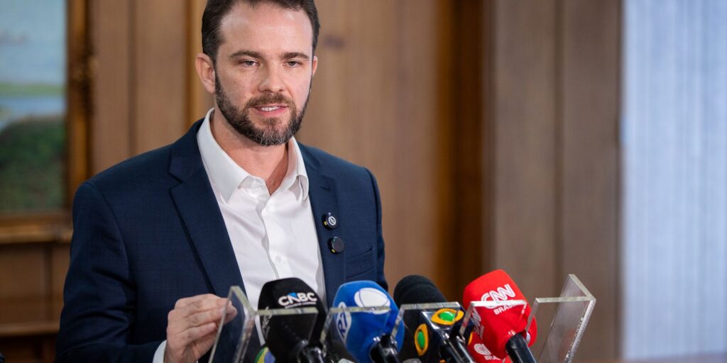 Governo federal avalia impacto da lei de reciprocidade em resposta a tarifas dos EUA