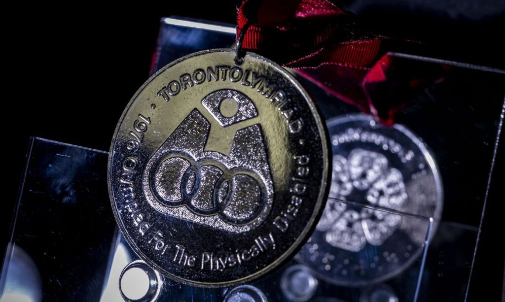 Pioneirismo paralímpico: família celebra legado da primeira medalha do Brasil em Toronto 1976