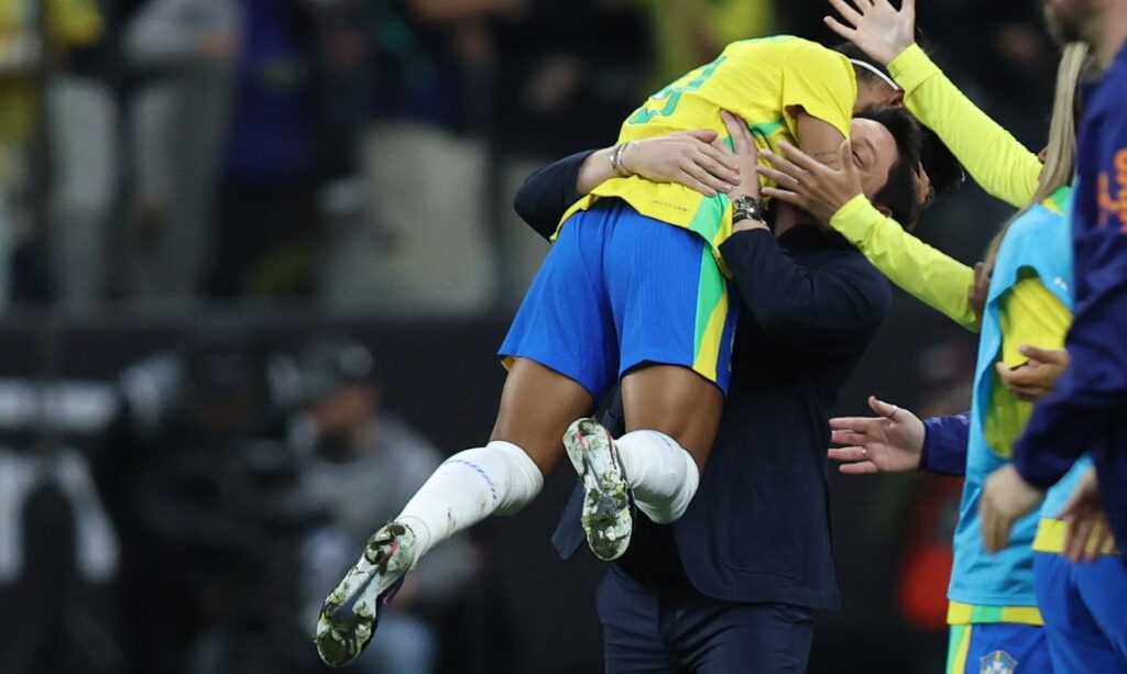 Planejamento estratégico: Arthur Elias vê logística como trunfo do Brasil na Copa Feminina