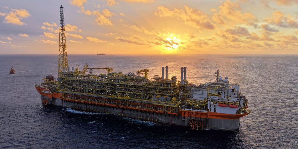Plataforma Alexandre de Gusmão alcança capacidade total de 180 mil barris diários no pré-sal