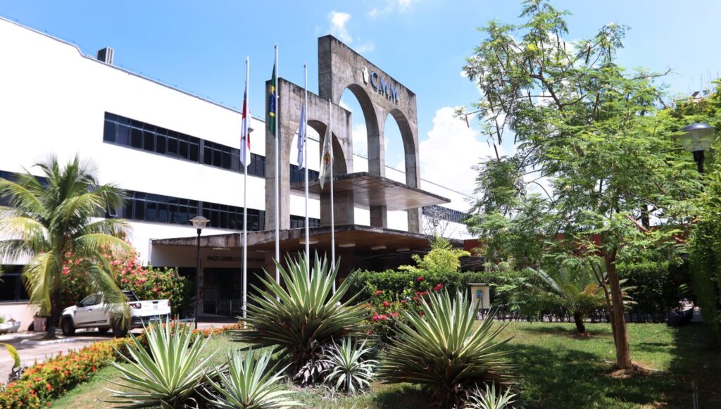 Retorno da Câmara de Manaus após recesso é esvaziado por ausência de vereadores