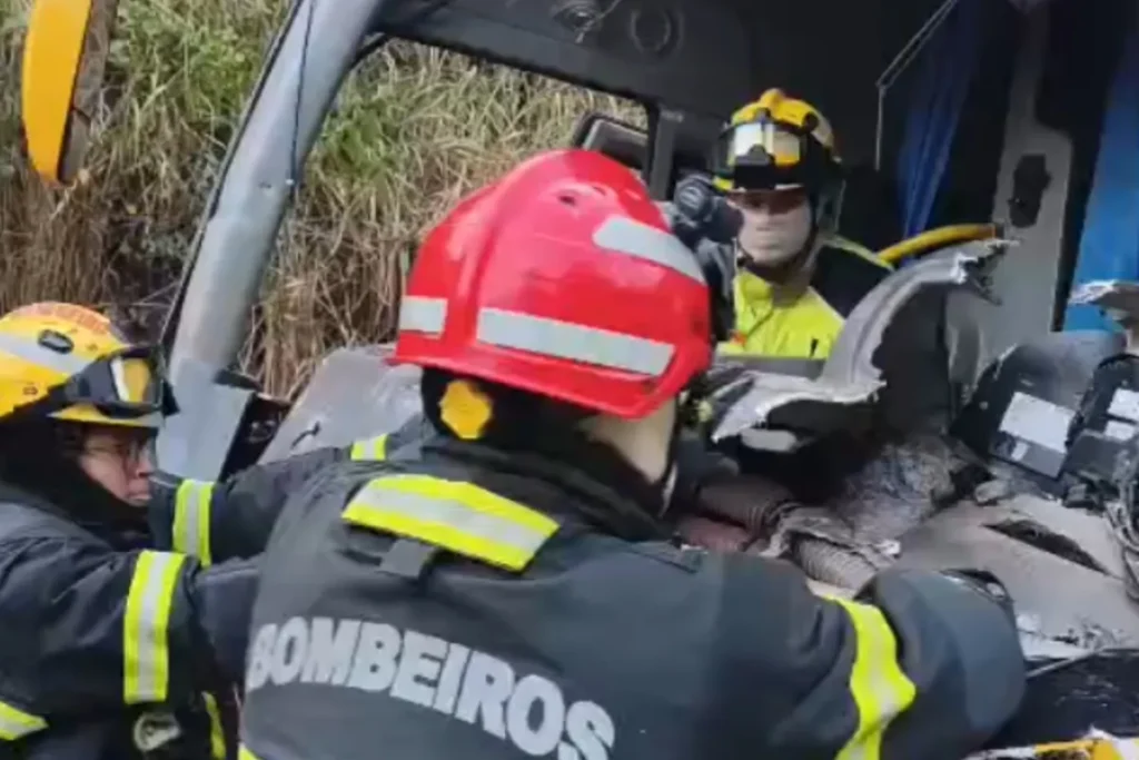 Acidente grave na Br-174 em Manaus deixa quatro feridos e mobiliza equipes de resgate