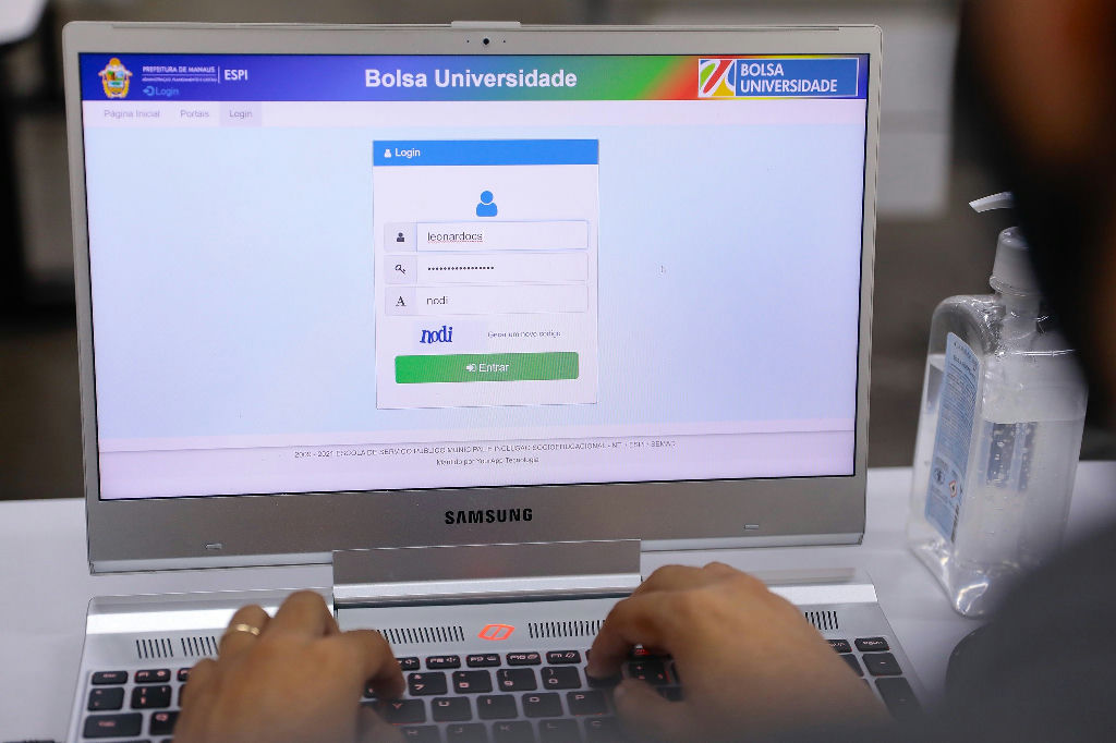 Bolsa Universidade 2027: Manaus abre inscrições para quase 20 mil vagas no ensino superior