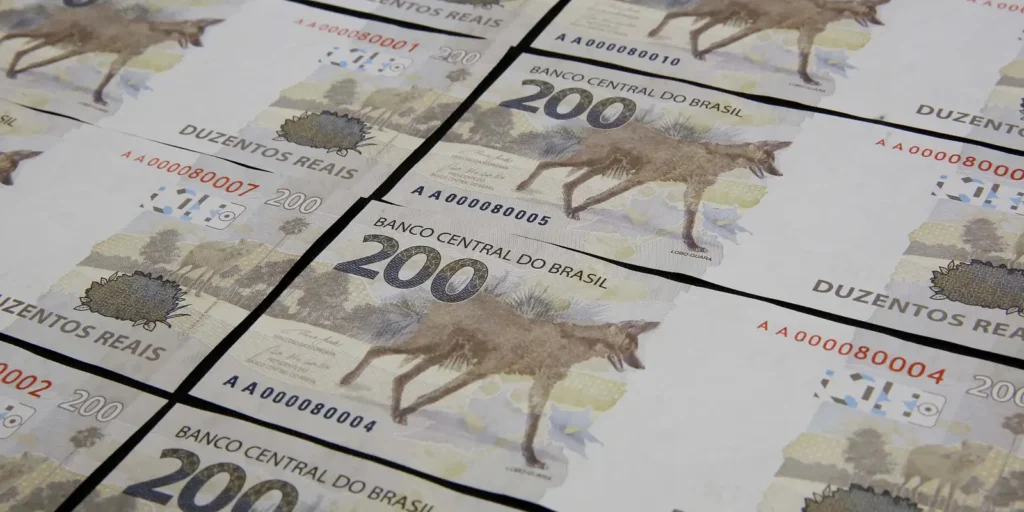 CVM aplica multa de R$ 201 milhões a Daniel Vorcaro e Banco Master por fraude em fundo imobiliário