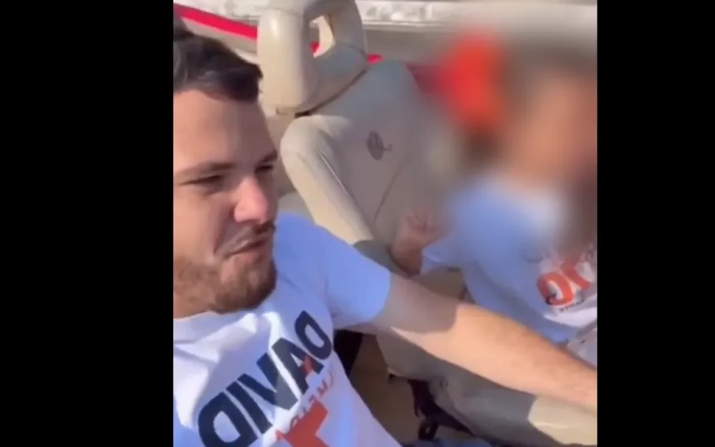 Prefeito de Manaus é flagrado dirigindo, filmando e com filha sem cinto de segurança