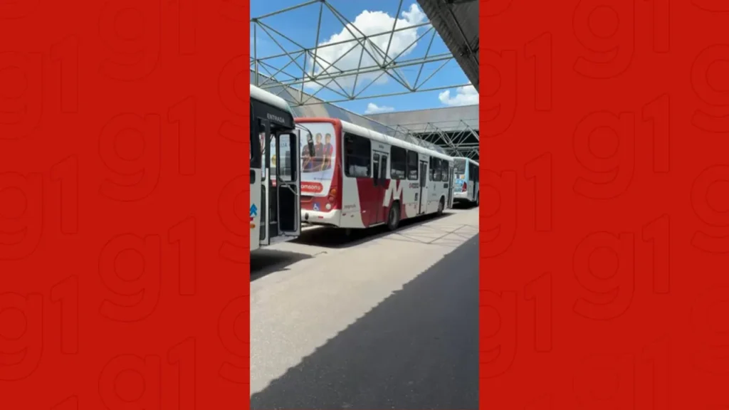 Rodoviários param ônibus em Manaus nesta terça (22) por falta de pagamento, sem aval do sindicato