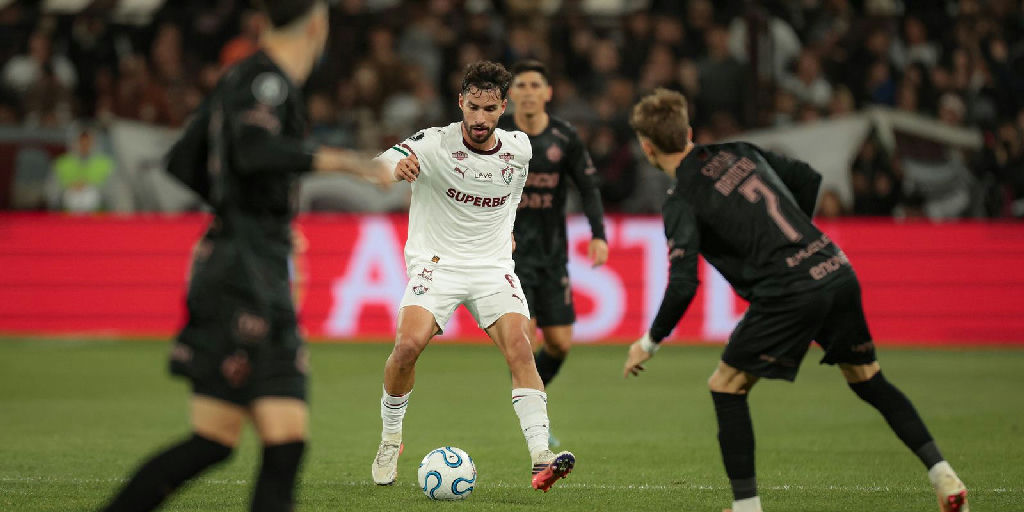 Volante Martinelli, do Fluminense, é convocado por Ancelotti para a Seleção Brasileira