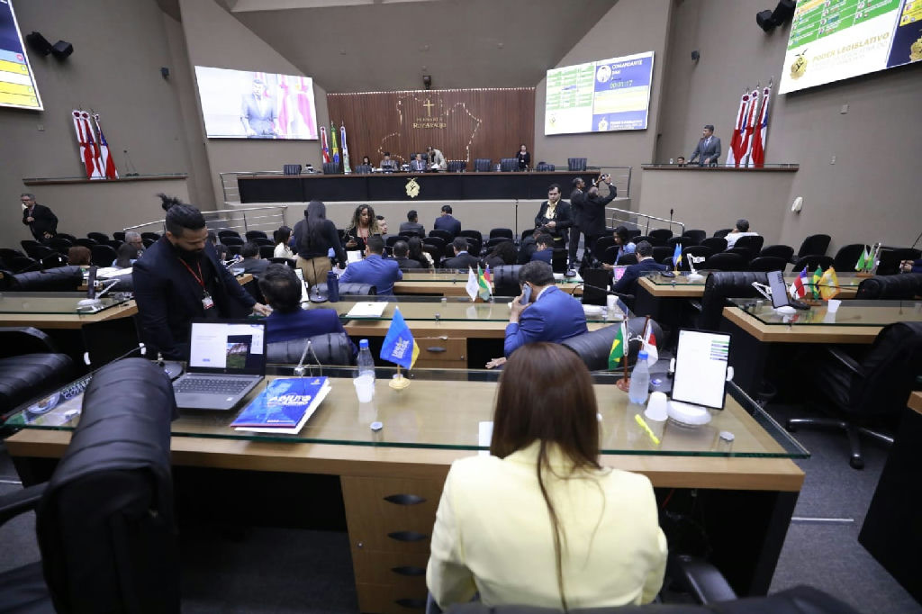 Deputados do Amazonas: 21 parlamentares buscam reeleição para Aleam em 2026