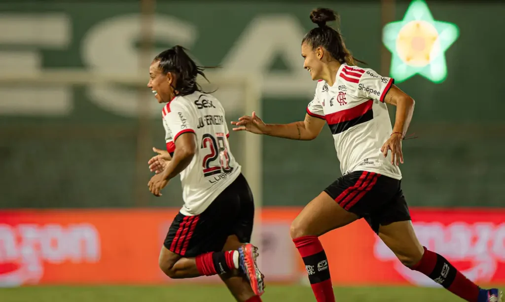 Flamengo bate o Fluminense e garante vaga nas semifinais da Copa do Brasil Feminina