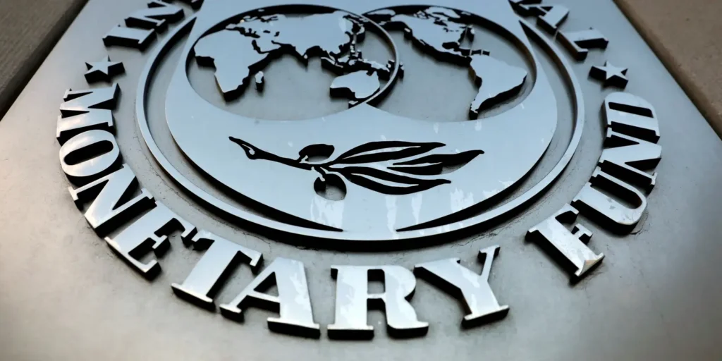 FMI revisa projeção de crescimento do PIB brasileiro para 2,2% em 2026