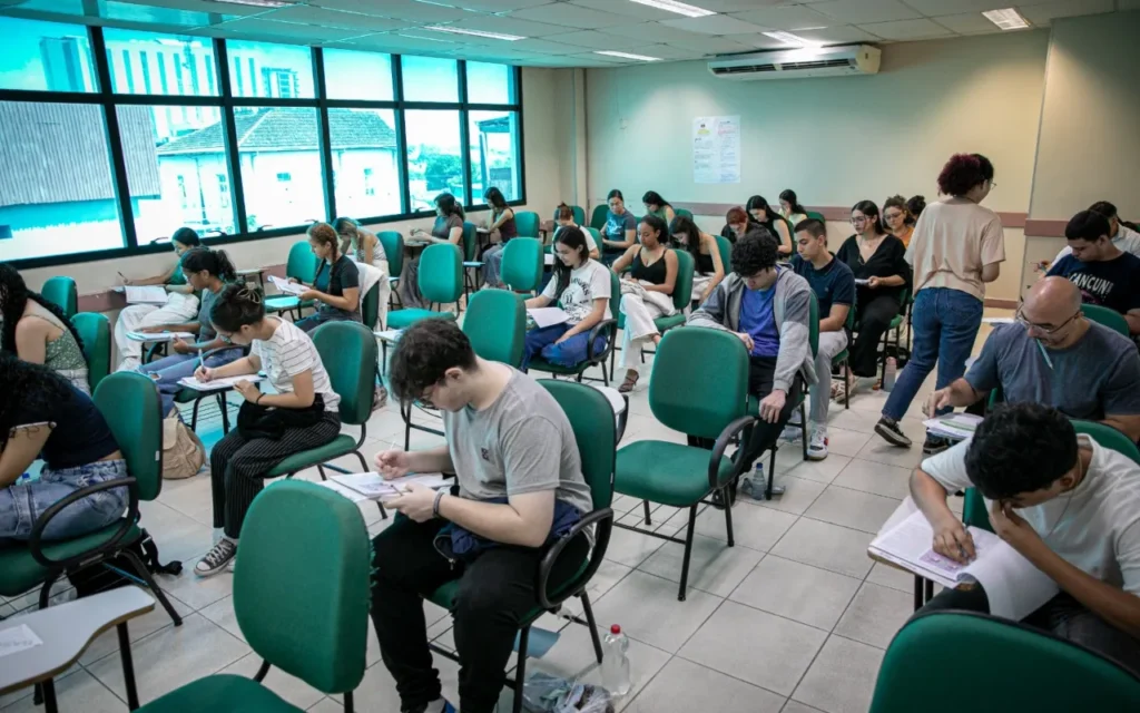 Fumaça em Manaus não altera calendário de provas do SIS e Vestibular da UEA
