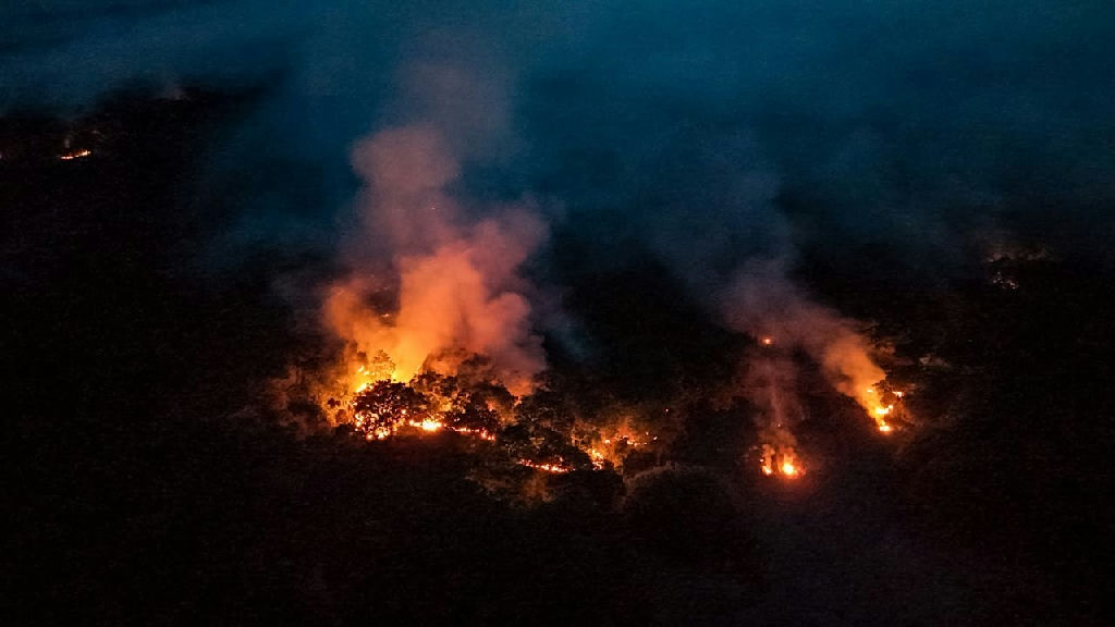 Incêndio de grandes proporções castiga Terra Indígena Mura por mais de 40 dias no Amazonas
