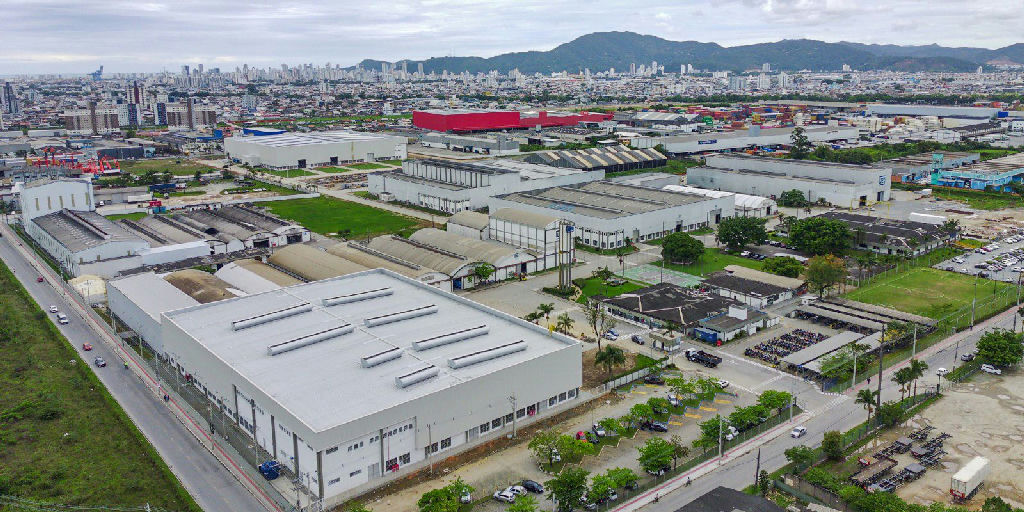 Indústria brasileira enfrenta juros altos como maior desafio para acesso a crédito