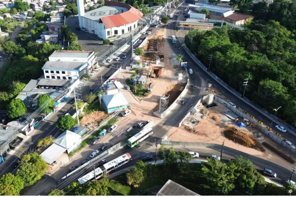Interdição noturna altera trânsito no complexo viário do Passarão em Manaus