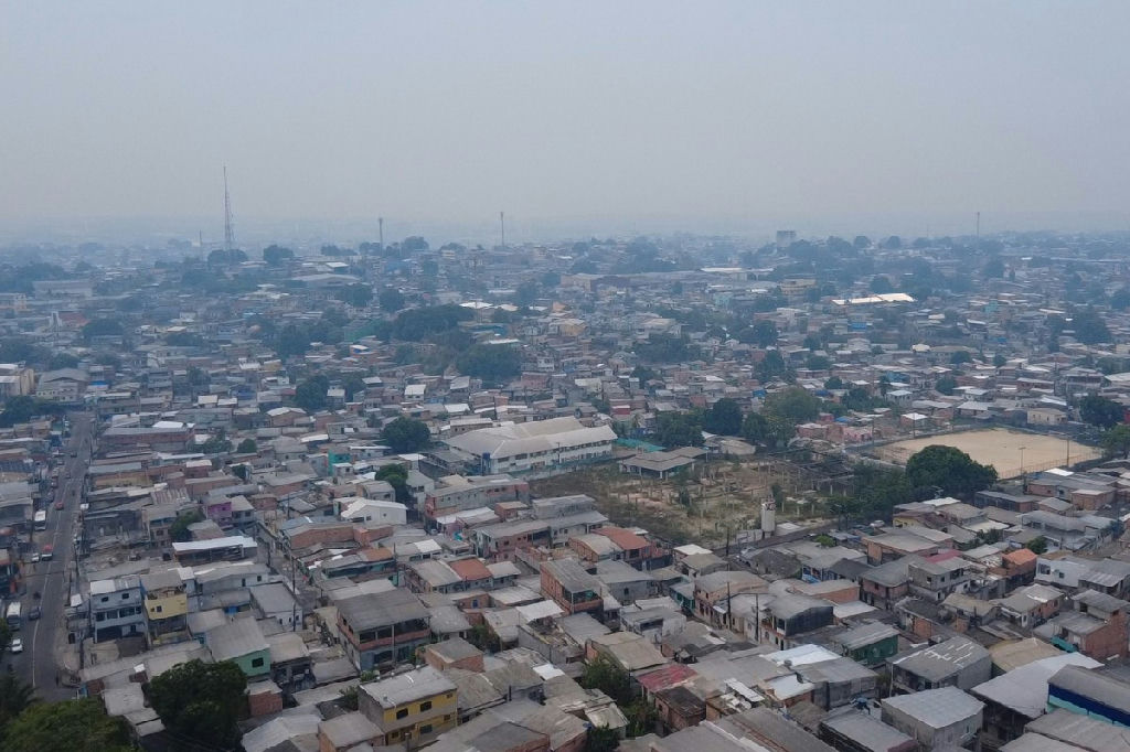 Manaus sufocada: fumaça cobre a capital amazonense pelo quarto dia com ar 'péssimo'