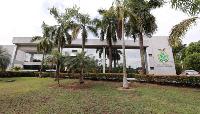Amazonas vê gastos com diárias de servidores subirem 10% em meio a alerta de queda na arrecadação