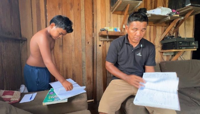 Atraso no pagamento de barqueiros interrompe transporte escolar no Careiro