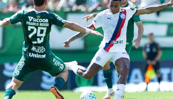 Chapecoense e Bahia protagonizam empate eletrizante de seis gols no Brasileirão