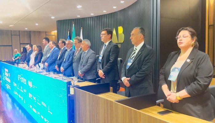 Congresso da Oab-am detalha novas regras para recursos no STJ e homenageia ministro