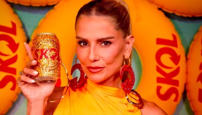 Deborah Secco no epicentro da folia: atriz brilha no Camarote Skol do Fortal 2026