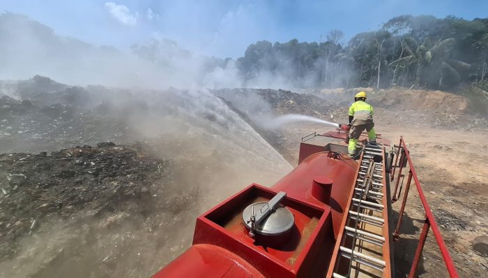 Defensoria aciona justiça para interditar lixão de Iranduba após cinco dias de chamas