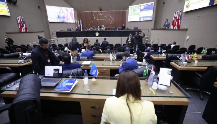 Deputados do Amazonas: 21 parlamentares buscam reeleição para Aleam em 2026
