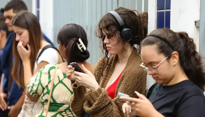 Desigualdades sociais, raciais e regionais barram formalização de jovens brasileiros