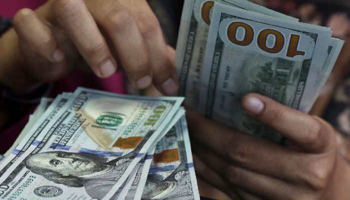 Dólar atinge R$ 5,22 e registra maior patamar em quase seis meses