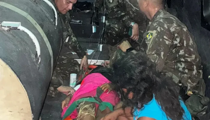 Exército resgata criança indígena de 11 anos após picada de surucucu em área remota do Amazonas