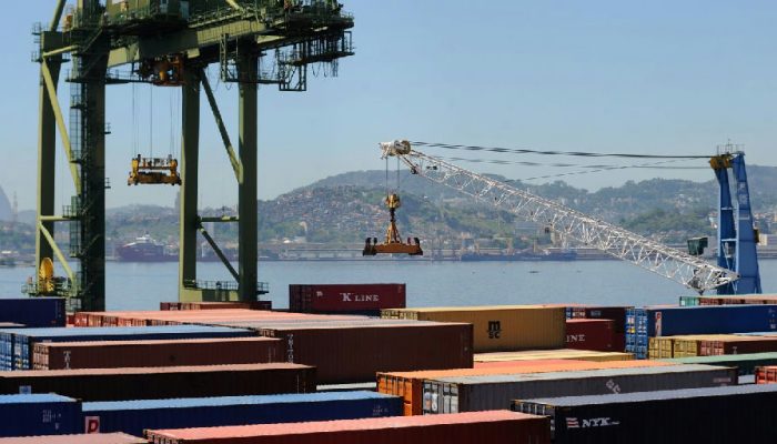 Exportações em alta garantem superávit de US$ 7,4 bilhões à balança comercial em agosto