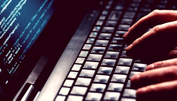 Fraudes do Desenrola Brasil proliferam em anúncios falsos nas redes