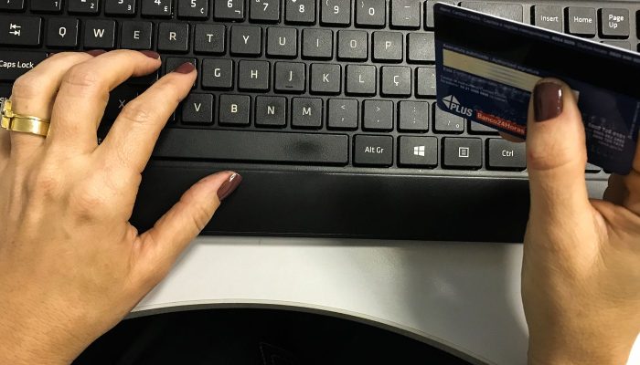 Governo federal regulamenta uso de plataformas de comércio eletrônico em compras públicas