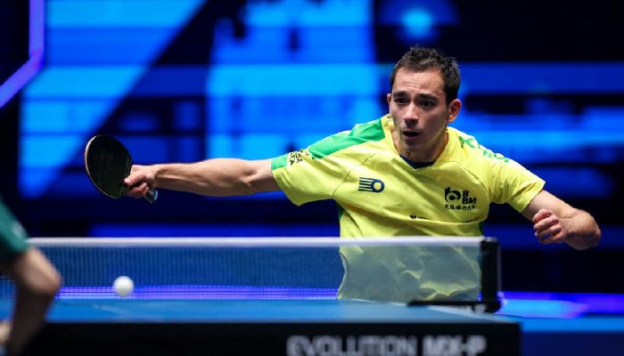 Hugo Calderano busca terceira vitória no China Smash 2026 e enfrenta alemão nas oitavas