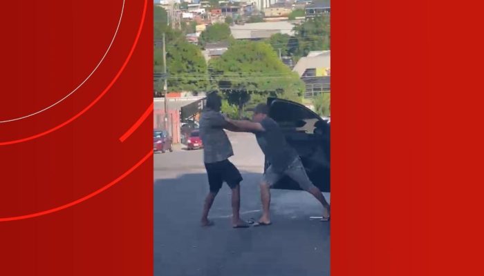 Idoso de 72 anos é agredido e roubado em Manaus após cair em golpe bancário.
