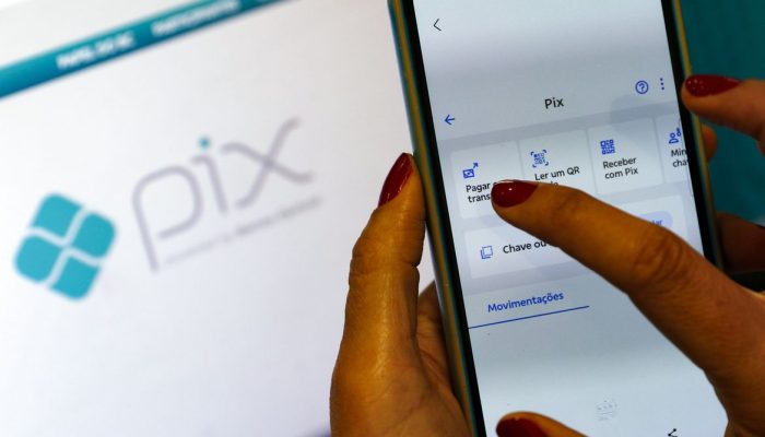 FMI exalta sucesso do PIX e aponta urgência de autonomia financeira para o Banco Central
