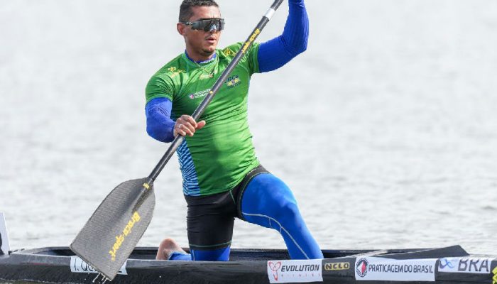 Isaquias Queiroz garante pentacampeonato mundial de canoagem na Polônia