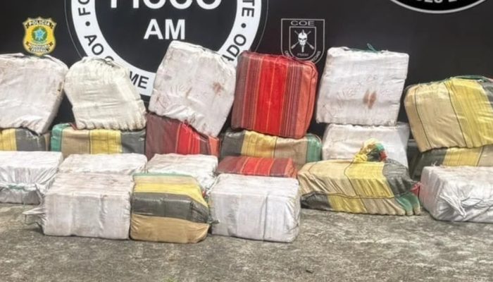 Maconha skunk: dupla é presa com grande carga em bote no Rio Negro, no Amazonas