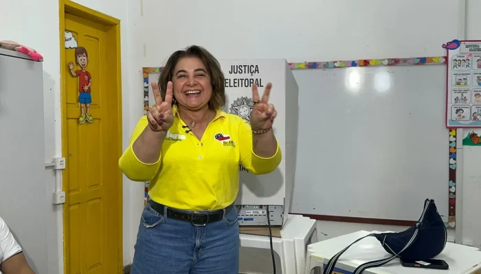 Maria do Carmo (PL) deposita voto em Manaus e projeta segundo turno no Amazonas