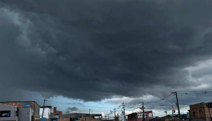 Previsão de chuva forte em Manaus e no interior do Amazonas neste sábado